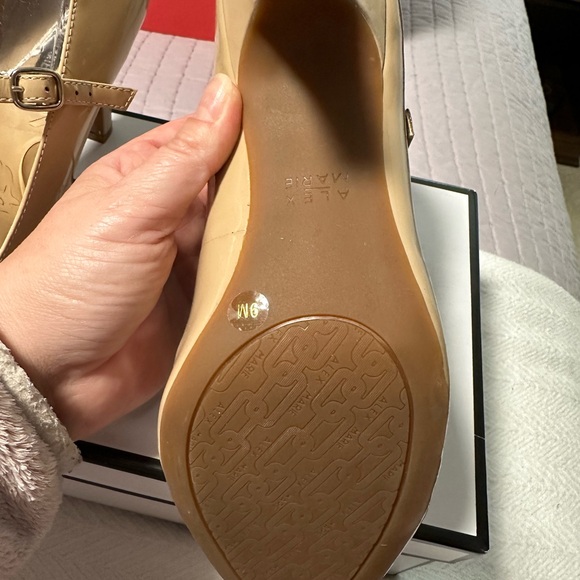 Alex Marie SIZE 9 high heels in blush - Picture 3 of 9